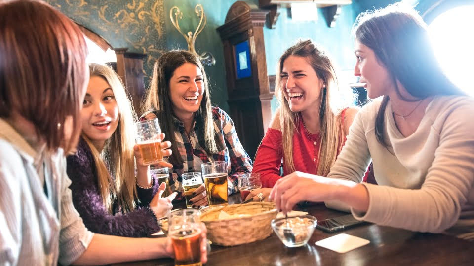 Cuál es la duración ideal para una despedida de soltera en Granada